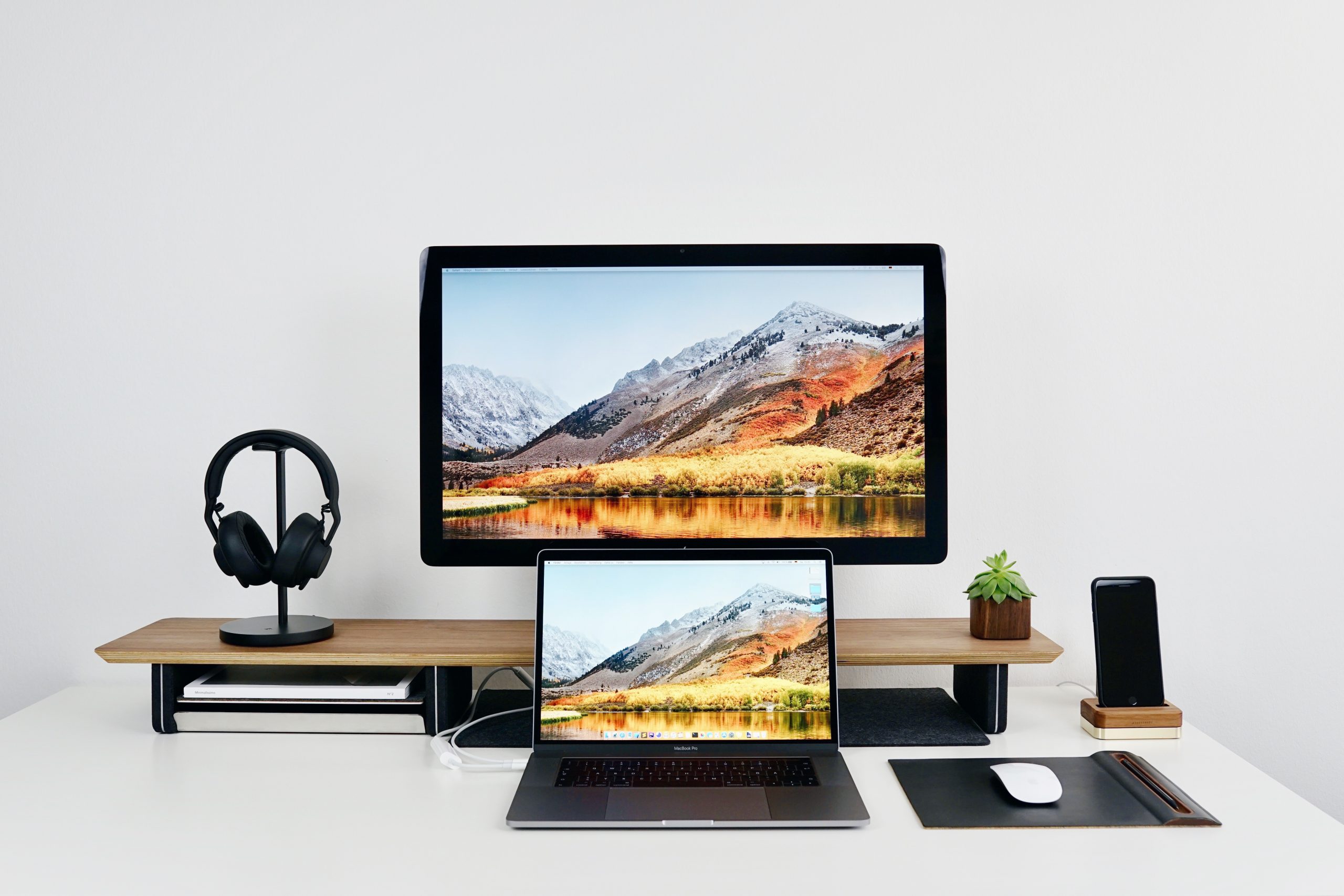 nikolay-tarashchenko-551722-unsplash